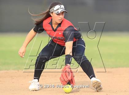 Thumbnail 3 in Los Altos @ Etiwanda photogallery.