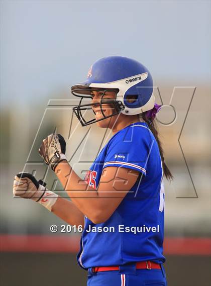 Thumbnail 2 in Los Altos @ Etiwanda photogallery.