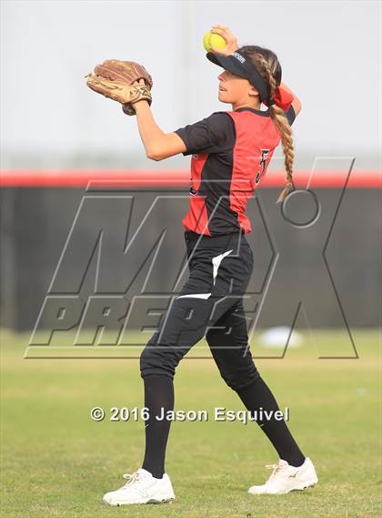 Thumbnail 2 in Los Altos @ Etiwanda photogallery.