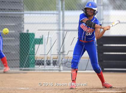 Thumbnail 2 in Los Altos @ Etiwanda photogallery.