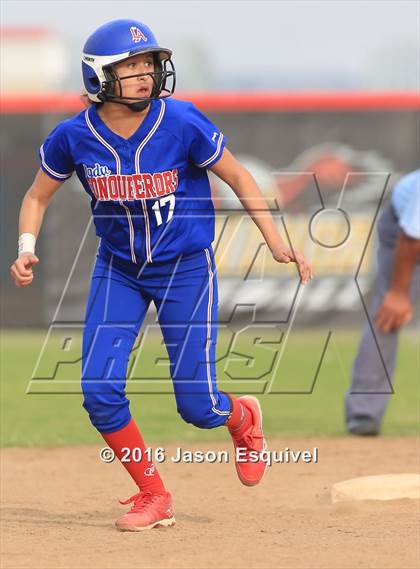 Thumbnail 3 in Los Altos @ Etiwanda photogallery.