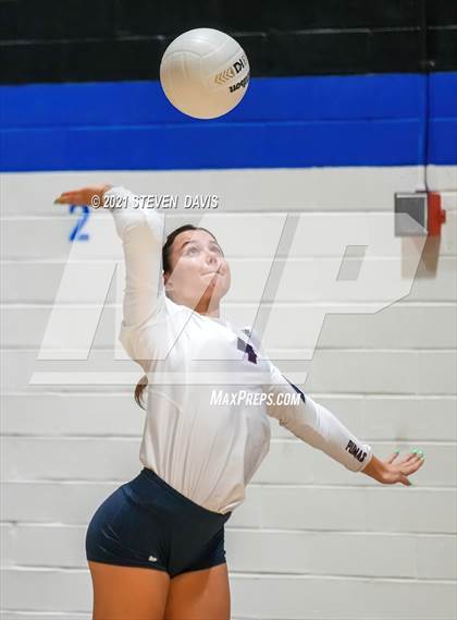 Thumbnail 2 in Sunnyslope vs. Perry photogallery.