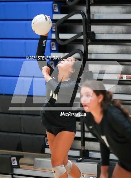 Thumbnail 3 in Sunnyslope vs. Perry photogallery.