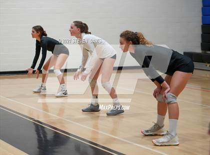 Thumbnail 3 in Sunnyslope vs. Perry photogallery.
