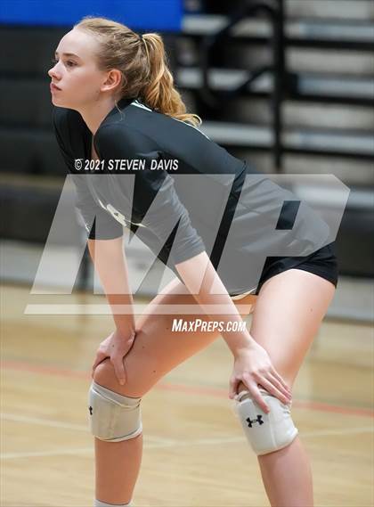 Thumbnail 2 in Sunnyslope vs. Perry photogallery.