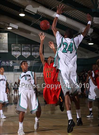 Thumbnail 2 in Jesuit @ Sheldon photogallery.