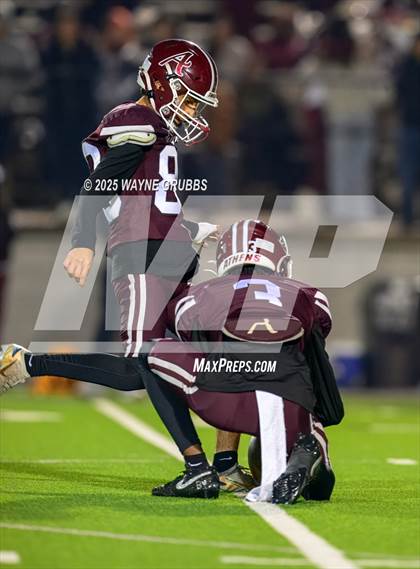 Thumbnail 3 in Carthage @ Athens (UIL 4A D2 Football Region Final) photogallery.
