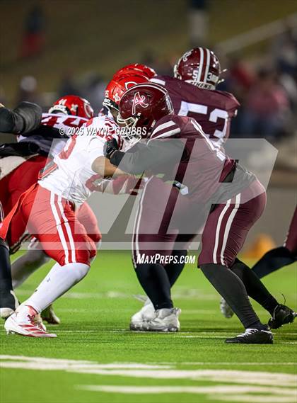 Thumbnail 3 in Carthage @ Athens (UIL 4A D2 Football Region Final) photogallery.