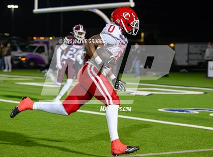 Thumbnail 2 in Carthage @ Athens (UIL 4A D2 Football Region Final) photogallery.