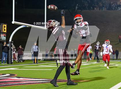 Thumbnail 3 in Carthage @ Athens (UIL 4A D2 Football Region Final) photogallery.