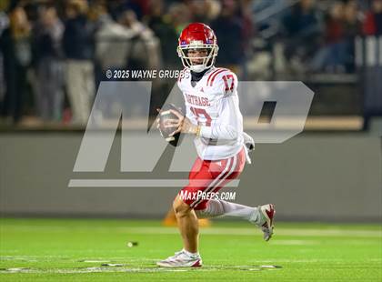 Thumbnail 3 in Carthage @ Athens (UIL 4A D2 Football Region Final) photogallery.