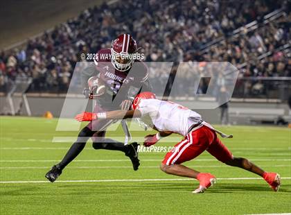 Thumbnail 1 in Carthage @ Athens (UIL 4A D2 Football Region Final) photogallery.