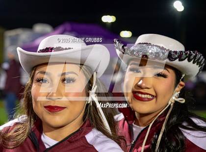 Thumbnail 3 in Carthage @ Athens (UIL 4A D2 Football Region Final) photogallery.