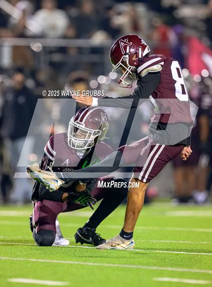 Thumbnail 1 in Carthage @ Athens (UIL 4A D2 Football Region Final) photogallery.