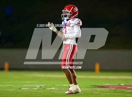 Thumbnail 2 in Carthage @ Athens (UIL 4A D2 Football Region Final) photogallery.