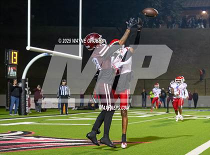 Thumbnail 1 in Carthage @ Athens (UIL 4A D2 Football Region Final) photogallery.