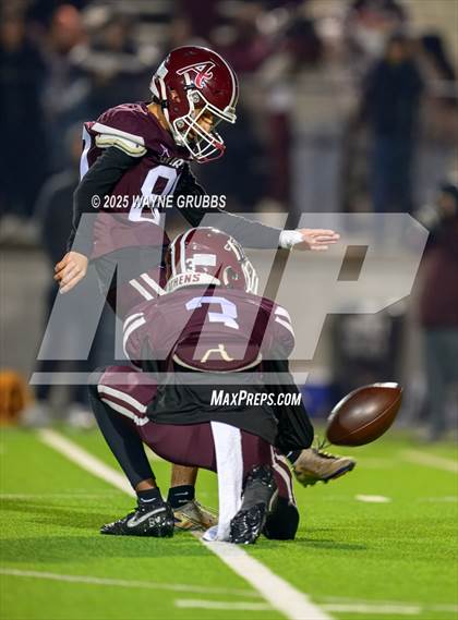Thumbnail 1 in Carthage @ Athens (UIL 4A D2 Football Region Final) photogallery.