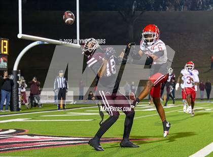 Thumbnail 1 in Carthage @ Athens (UIL 4A D2 Football Region Final) photogallery.