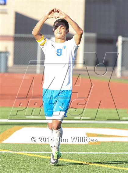 Thumbnail 2 in Chino Valley vs. Blue Ridge (AIA Final) photogallery.