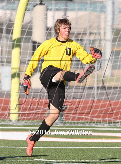 Thumbnail 1 in Chino Valley vs. Blue Ridge (AIA Final) photogallery.