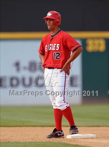 Thumbnail 3 in Etiwanda vs. Glendora (Battle of the Baseline League) photogallery.