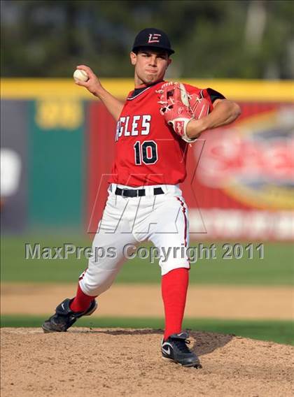 Thumbnail 3 in Etiwanda vs. Glendora (Battle of the Baseline League) photogallery.