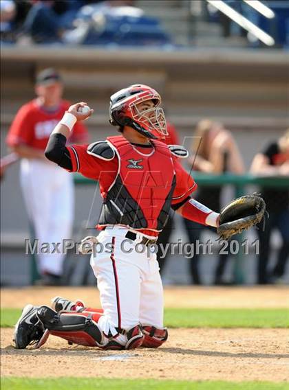 Thumbnail 1 in Etiwanda vs. Glendora (Battle of the Baseline League) photogallery.
