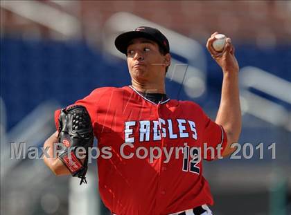 Thumbnail 1 in Etiwanda vs. Glendora (Battle of the Baseline League) photogallery.