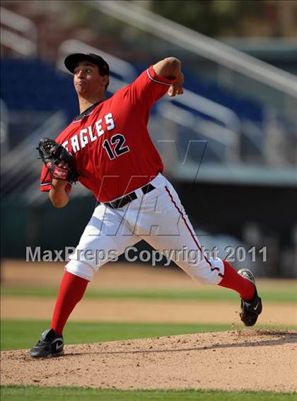 Thumbnail 3 in Etiwanda vs. Glendora (Battle of the Baseline League) photogallery.