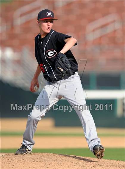 Thumbnail 2 in Etiwanda vs. Glendora (Battle of the Baseline League) photogallery.