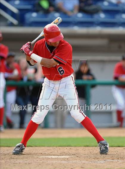 Thumbnail 3 in Etiwanda vs. Glendora (Battle of the Baseline League) photogallery.