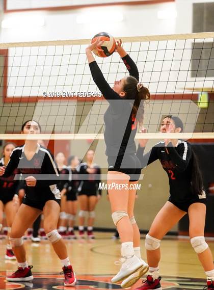 Thumbnail 3 in James Logan vs. California (CIF NCS D1 Quarterfinal) photogallery.