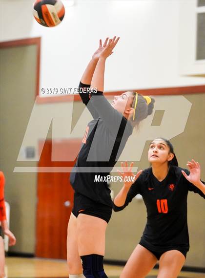 Thumbnail 1 in James Logan vs. California (CIF NCS D1 Quarterfinal) photogallery.