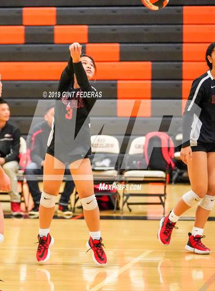 Thumbnail 3 in James Logan vs. California (CIF NCS D1 Quarterfinal) photogallery.