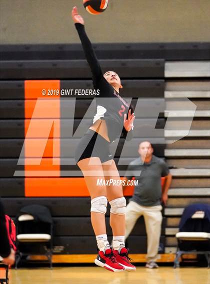 Thumbnail 2 in James Logan vs. California (CIF NCS D1 Quarterfinal) photogallery.