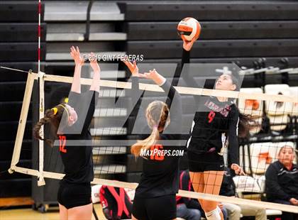 Thumbnail 1 in James Logan vs. California (CIF NCS D1 Quarterfinal) photogallery.