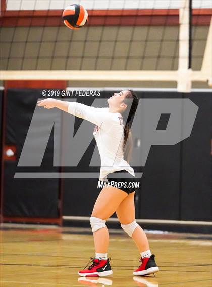Thumbnail 3 in James Logan vs. California (CIF NCS D1 Quarterfinal) photogallery.