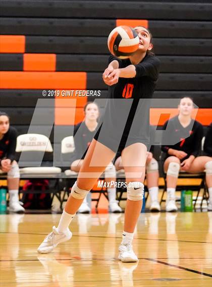 Thumbnail 2 in James Logan vs. California (CIF NCS D1 Quarterfinal) photogallery.