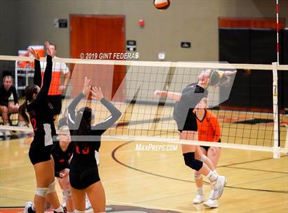 Thumbnail 3 in James Logan vs. California (CIF NCS D1 Quarterfinal) photogallery.
