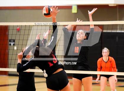 Thumbnail 1 in James Logan vs. California (CIF NCS D1 Quarterfinal) photogallery.