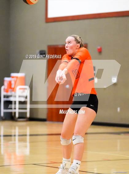 Thumbnail 1 in James Logan vs. California (CIF NCS D1 Quarterfinal) photogallery.