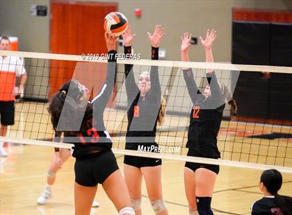 Thumbnail 3 in James Logan vs. California (CIF NCS D1 Quarterfinal) photogallery.
