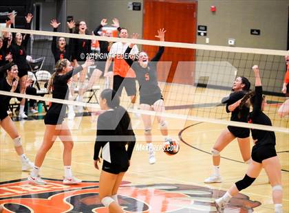Thumbnail 2 in James Logan vs. California (CIF NCS D1 Quarterfinal) photogallery.