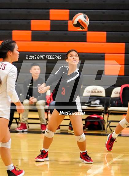 Thumbnail 2 in James Logan vs. California (CIF NCS D1 Quarterfinal) photogallery.