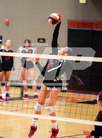 Thumbnail 1 in James Logan vs. California (CIF NCS D1 Quarterfinal) photogallery.