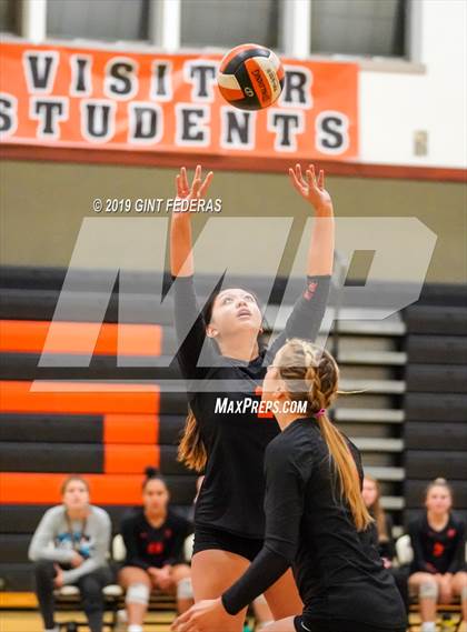 Thumbnail 3 in James Logan vs. California (CIF NCS D1 Quarterfinal) photogallery.