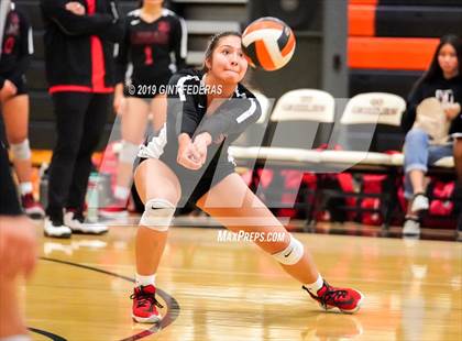 Thumbnail 2 in James Logan vs. California (CIF NCS D1 Quarterfinal) photogallery.