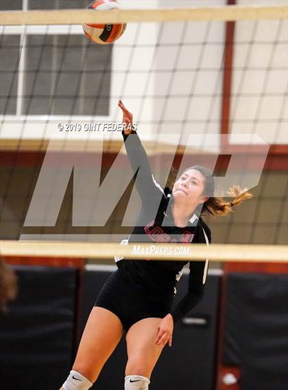 Thumbnail 3 in James Logan vs. California (CIF NCS D1 Quarterfinal) photogallery.