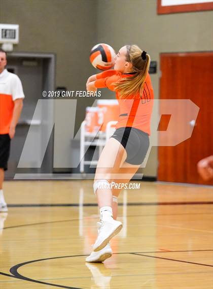 Thumbnail 3 in James Logan vs. California (CIF NCS D1 Quarterfinal) photogallery.
