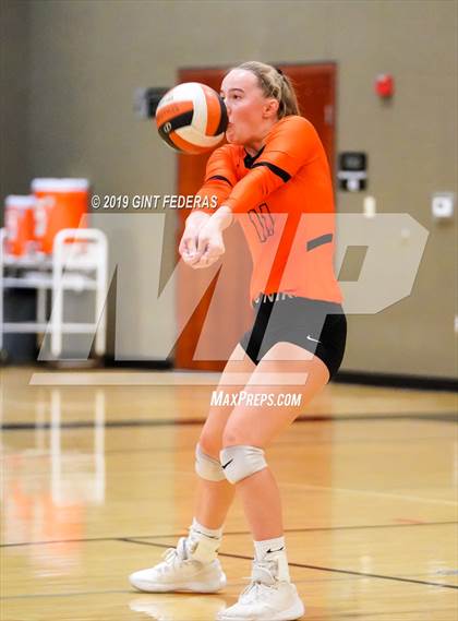 Thumbnail 3 in James Logan vs. California (CIF NCS D1 Quarterfinal) photogallery.